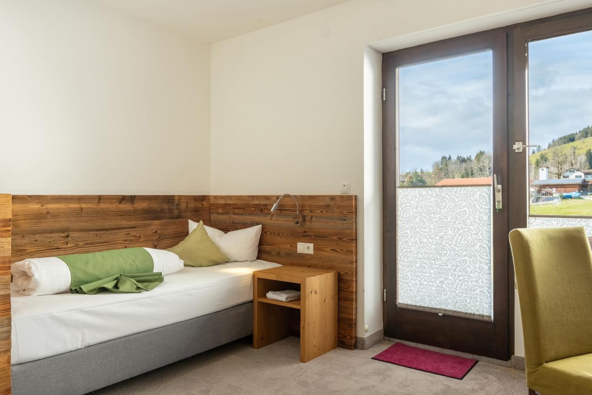 Landhotel Gockelwirt Eisenberg  Zewnętrze zdjęcie
